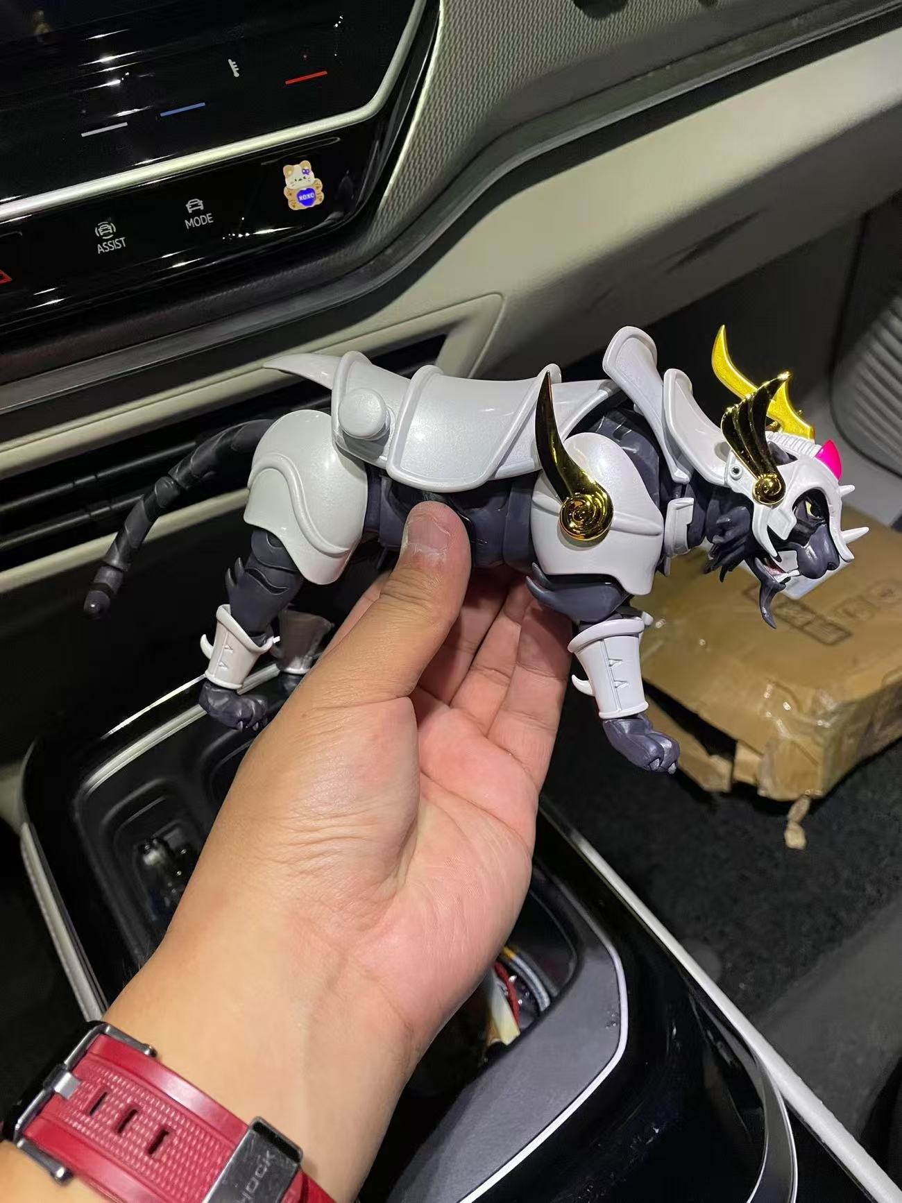 Figura de Acción de Yoroiden S - Bandai Tamashii Nations S.H.Figuarts reseña y precio