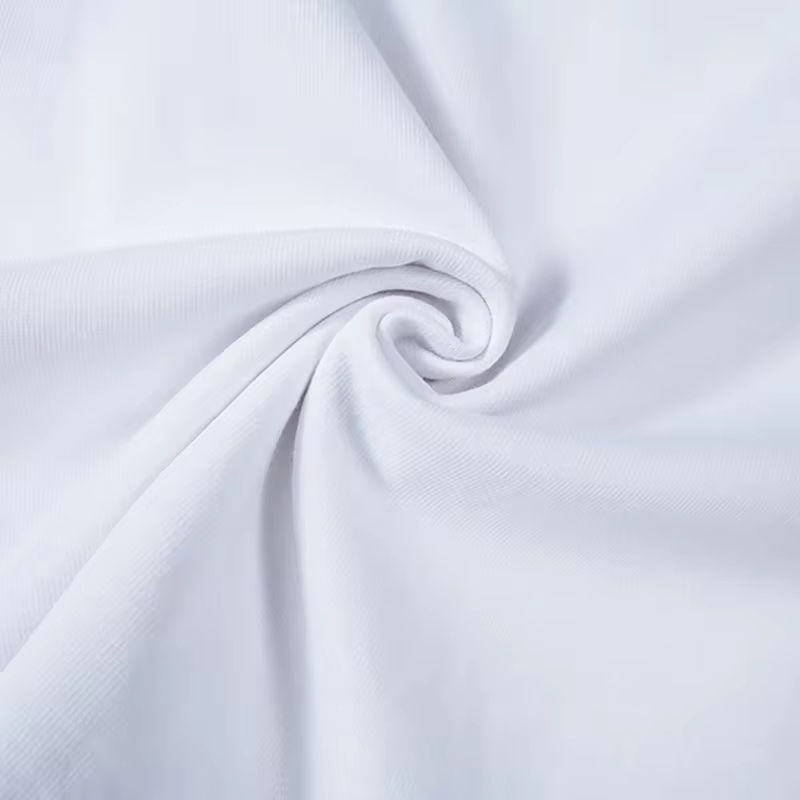 Camiseta Oversize Blanca de Al - Anime Cosplay Title reseña y precio
